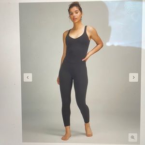 ISO Lululemon Align Bodysuit in Black size 8